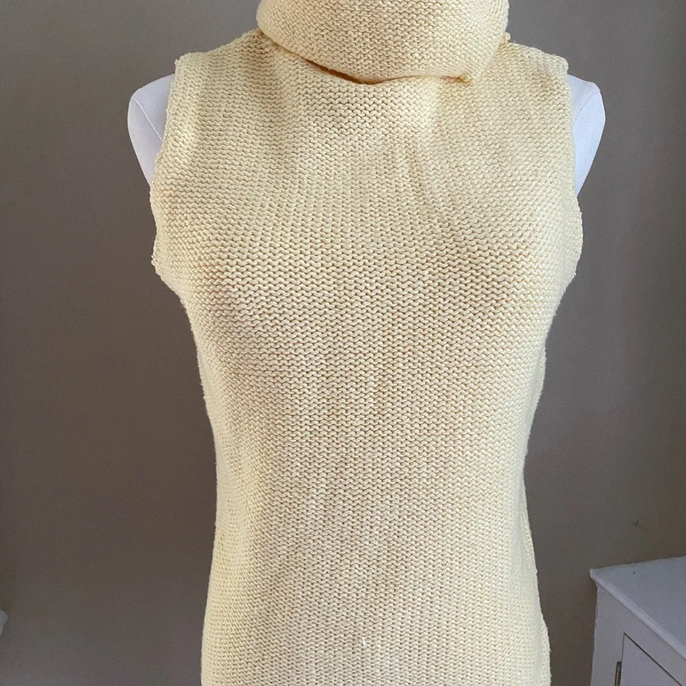 Pale Yellow Sleeveless Turtleneck Knit Sweater - Picture 7 of 13